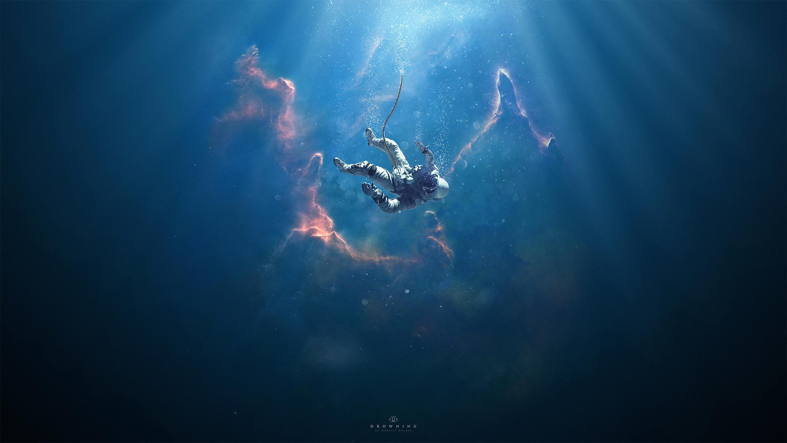 The Astronaut And The Ocean