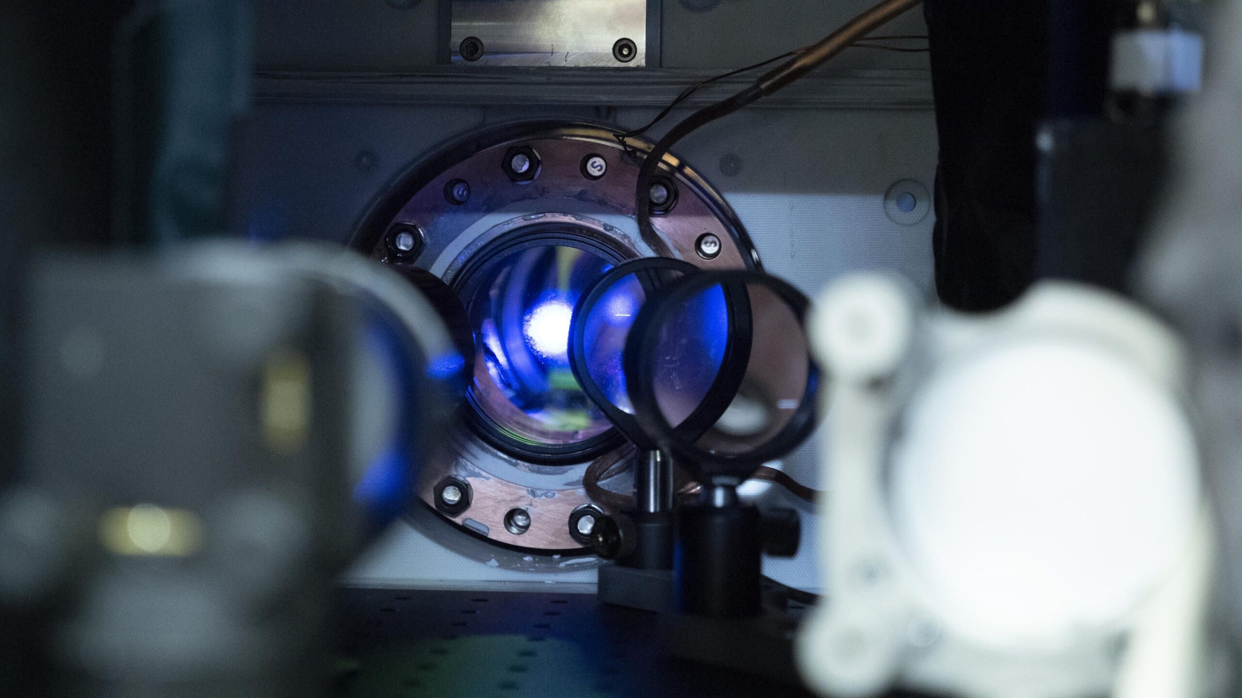 Atomic Clocks: the Quest for Ultimate Precision